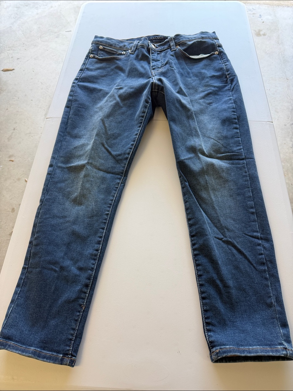Woman’s Lucky Brand Mid rise Skinny cropped Dark Blue Jeans, Size 14